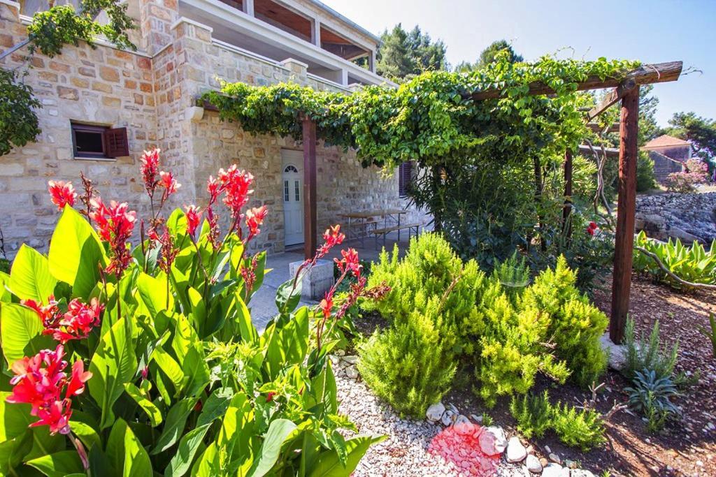 Seaside Secluded Apartments Cove Skozanje, Hvar - 5713 Gdinj Exterior foto